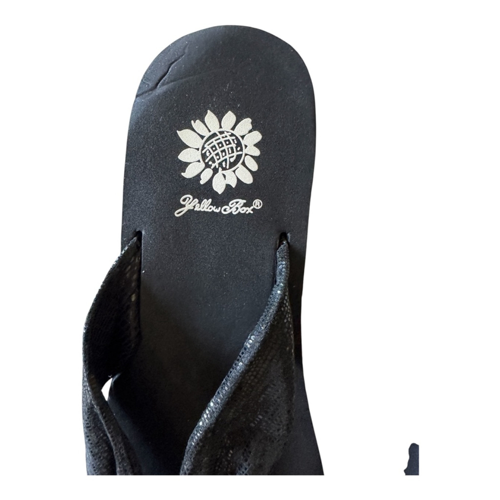 Women's Yellow Box Black Wedge Flip Flop Sandals Size 8 with Rhinestones - Picture 3 of 10